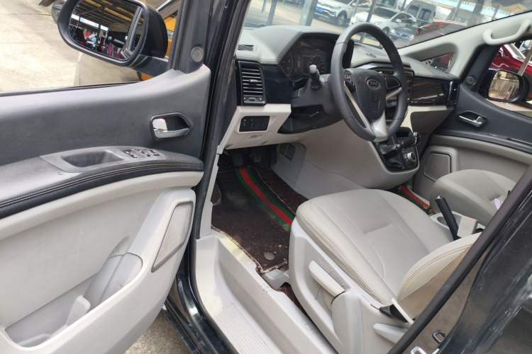 Used JAC Refine M4 2020 2.0 CTI Diesel Manual Jingrui Model China VI Standard Driver Seat