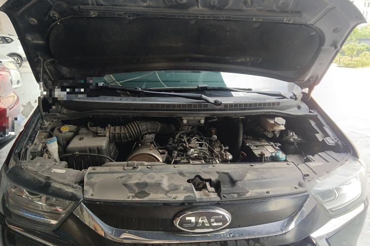 Used JAC Refine M4 2020 2.0 CTI Diesel Manual Jingrui Model China VI Standard Engine Bay