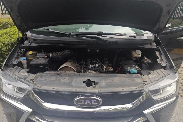 Used JAC Refine M4 2020 2.0 CTI Diesel Manual JingShang Version China VI Standard Engine Bay