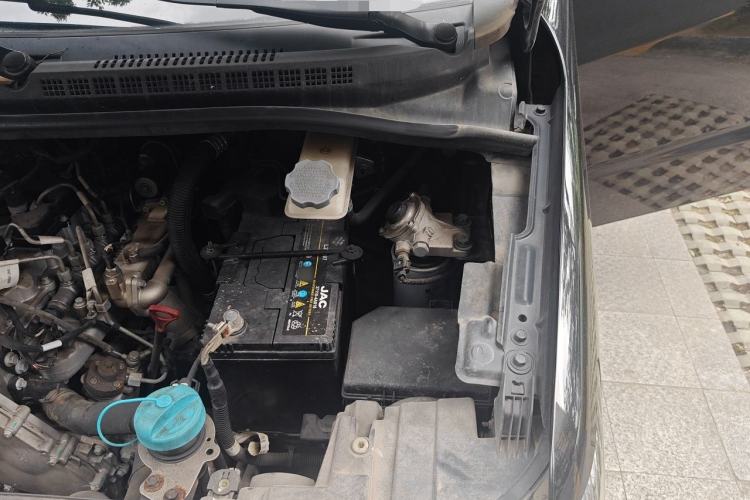 Used JAC Refine M4 2020 2.0 CTI Diesel Manual JingShang Version China VI Standard Engine Bay Left