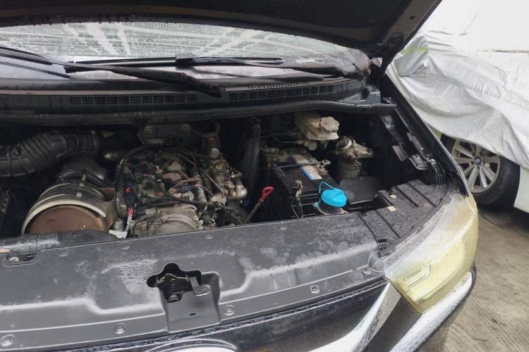 Used JAC Refine M4 2020 2.0 CTI Diesel Manual Jingrui Model China VI Standard Engine Bay Left