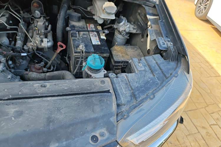 Used JAC Refine M4 2020 2.0 CTI Diesel Manual Jingrui Model China VI Standard Engine Bay Left