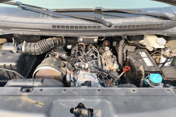 Used JAC Refine M4 2020 2.0 CTI Diesel Manual Jingrui Model China VI Standard Engine Bay
