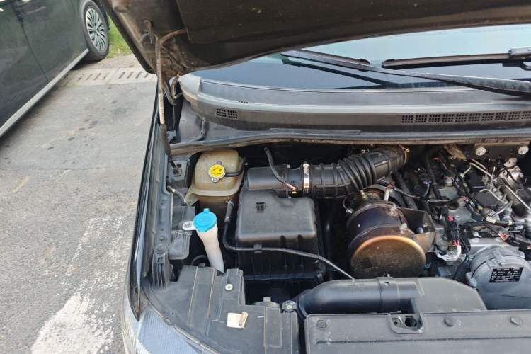 Used JAC Refine M4 2020 2.0 CTI Diesel Manual JingShang Version China VI Standard Engine Bay Right