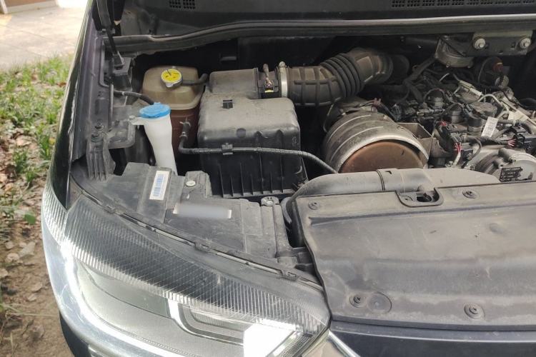 Used JAC Refine M4 2020 2.0 CTI Diesel Manual Jingrui Model China VI Standard Engine Bay Right