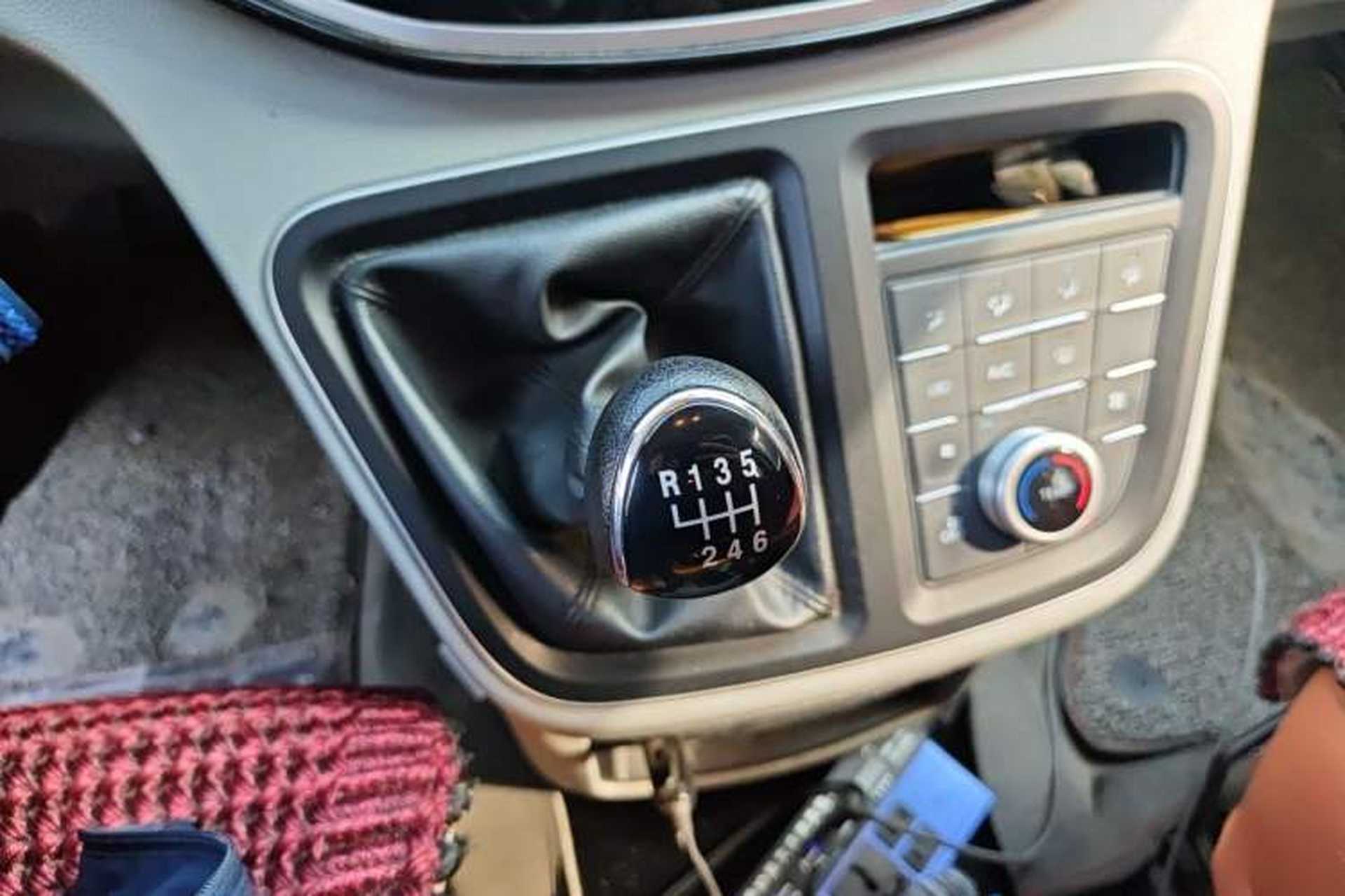 Used JAC Refine M4 2020 2.0 CTI Diesel Manual Jingrui Model China VI Standard Gear Lever