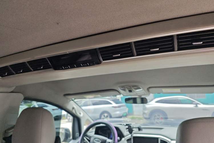 Used JAC Refine M4 2020 2.0 CTI Diesel Manual Jingrui Model China VI Standard Headliner