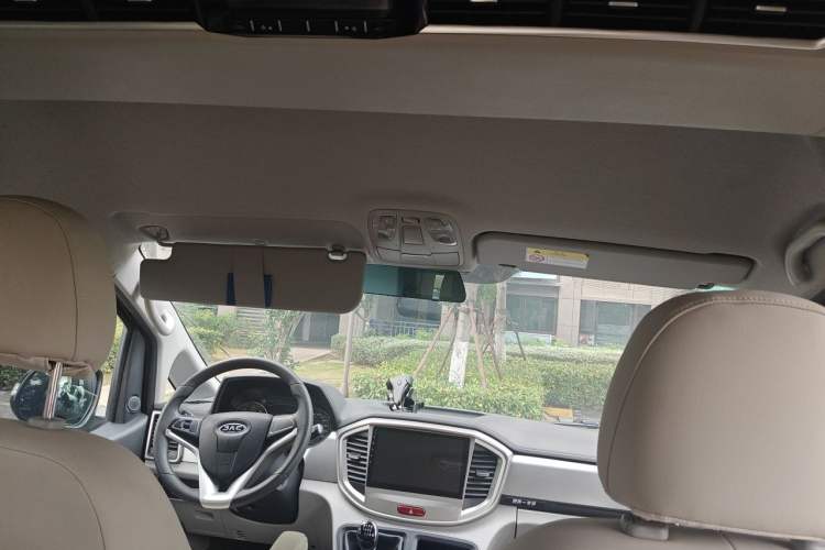 Used JAC Refine M4 2020 2.0 CTI Diesel Manual JingShang Version China VI Standard Headliner