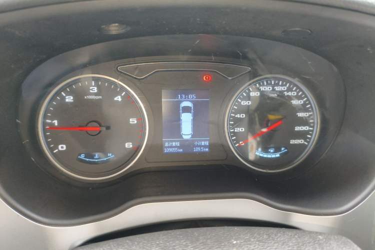 Used JAC Refine M4 2020 2.0 CTI Diesel Manual Jingrui Model China VI Standard Instrument Cluster