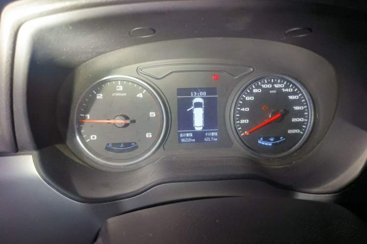Used JAC Refine M4 2020 2.0 CTI Diesel Manual Jingrui Model China VI Standard Instrument Cluster