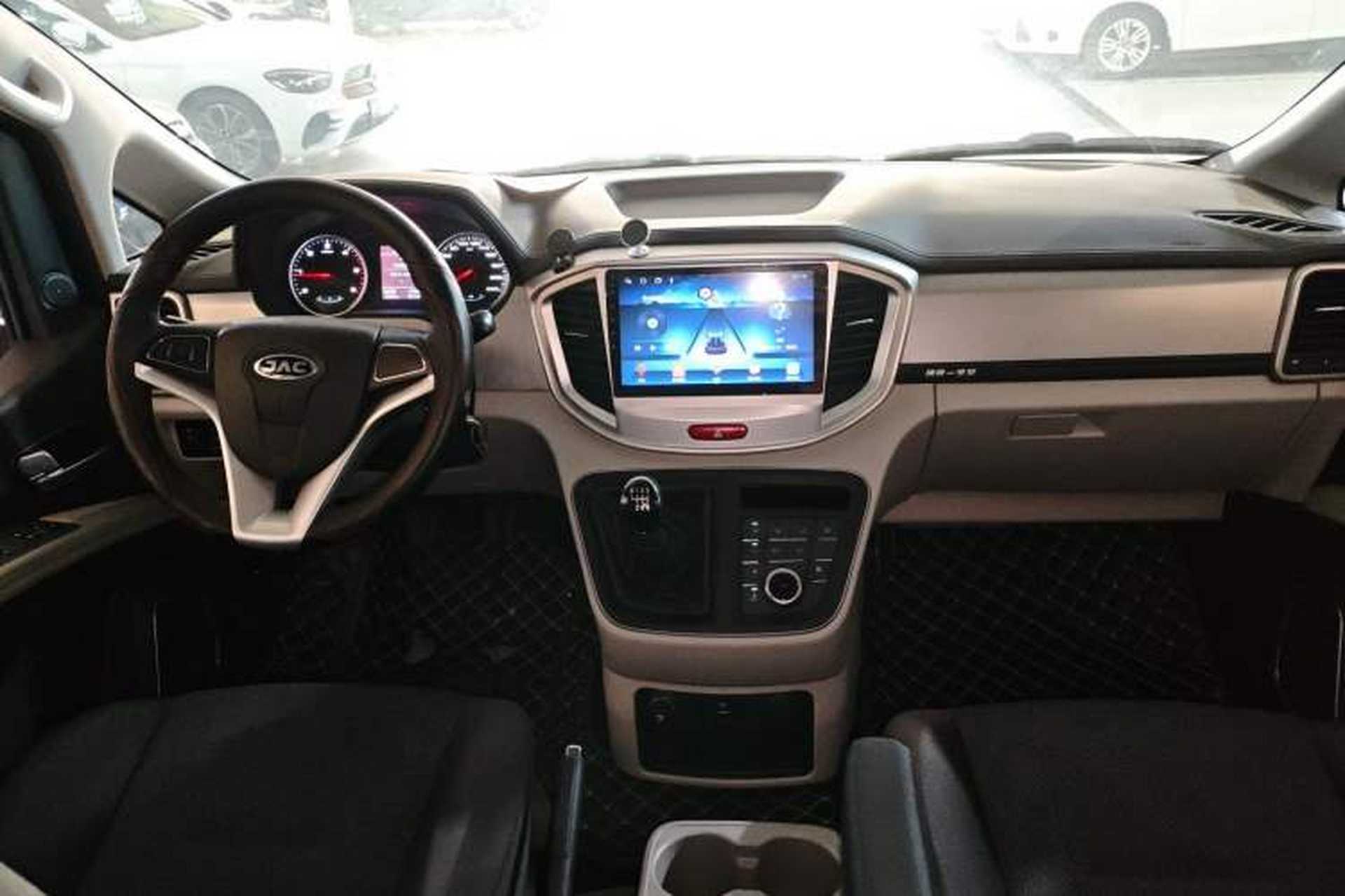 Used JAC Refine M4 2020 2.0 CTI Diesel Manual Jingrui Model China VI Standard Interior 2