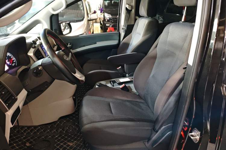 Used JAC Refine M4 2020 2.0 CTI Diesel Manual Jingrui Model China VI Standard Left Front Seat