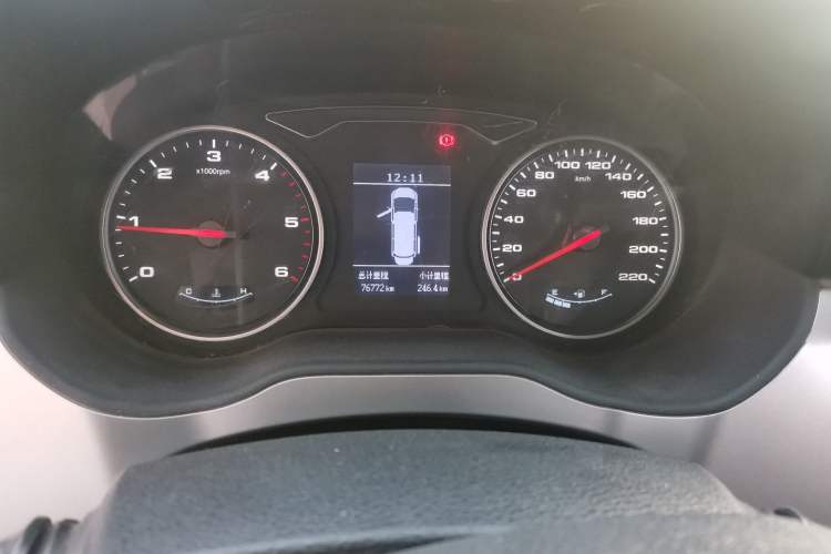 Used JAC Refine M4 2020 2.0 CTI Diesel Manual Jingrui Model China VI Standard Odometer Close Up