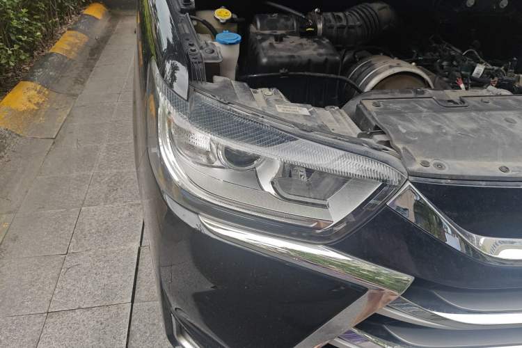Used JAC Refine M4 2020 2.0 CTI Diesel Manual JingShang Version China VI Standard Right Front Headlight