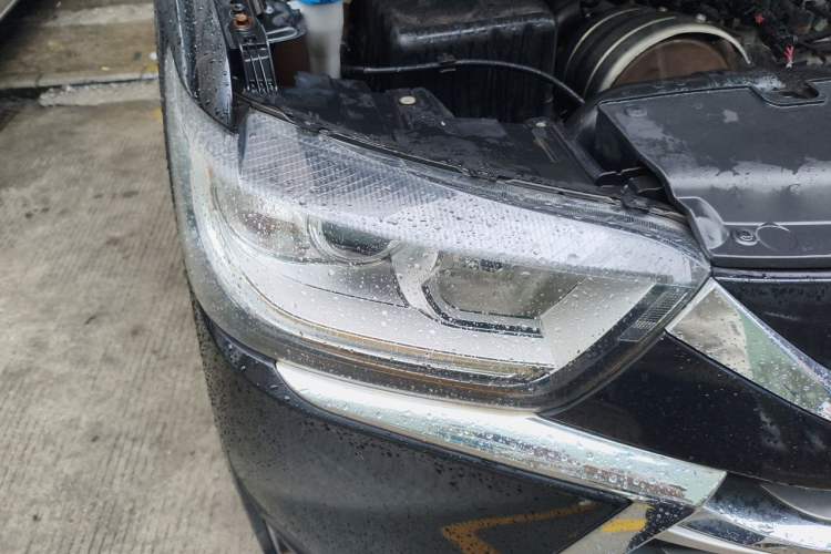 Used JAC Refine M4 2020 2.0 CTI Diesel Manual Jingrui Model China VI Standard Right Front Headlight