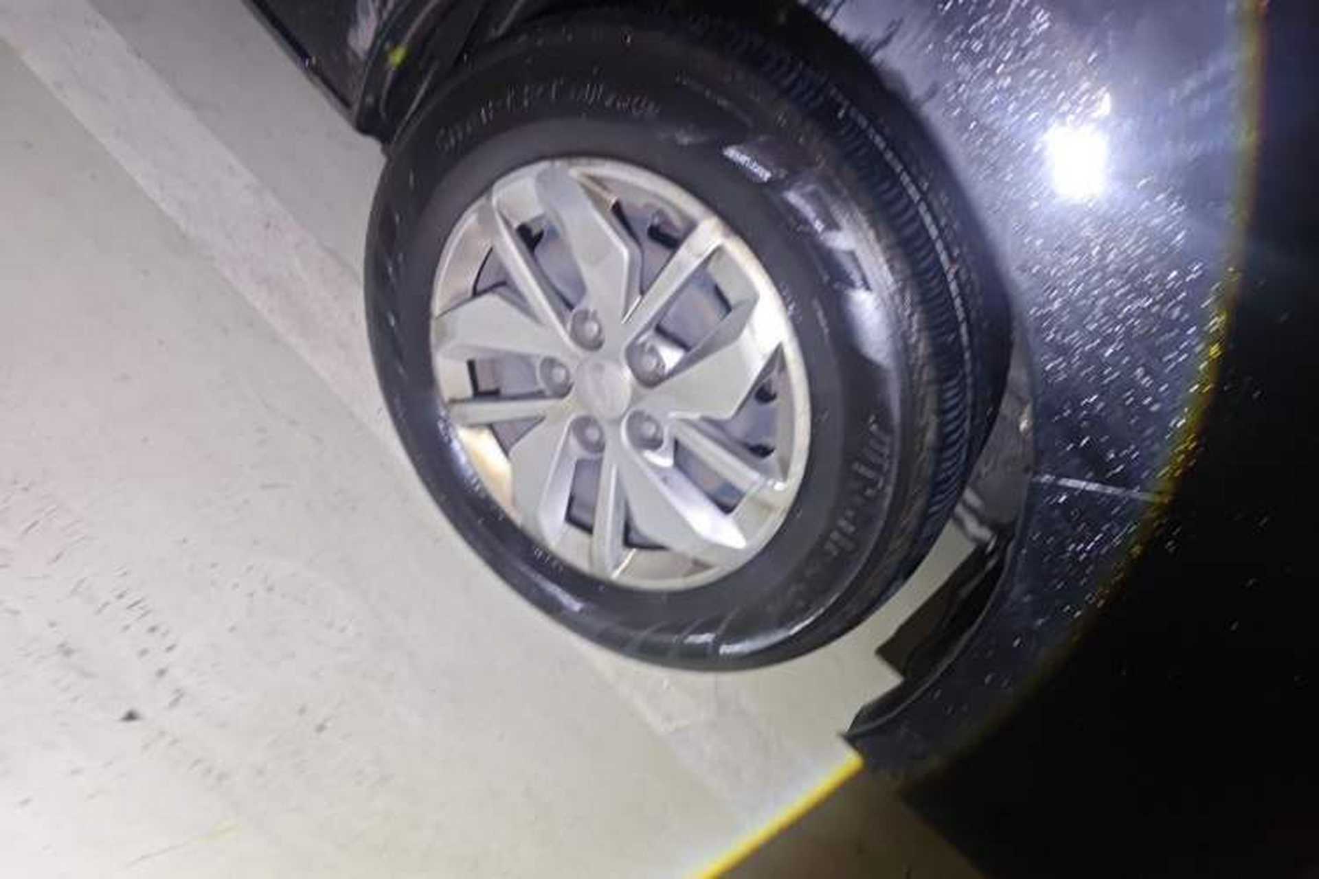Used JAC Refine M4 2020 2.0 CTI Diesel Manual Jingrui Model China VI Standard Right Front Wheel Hub
