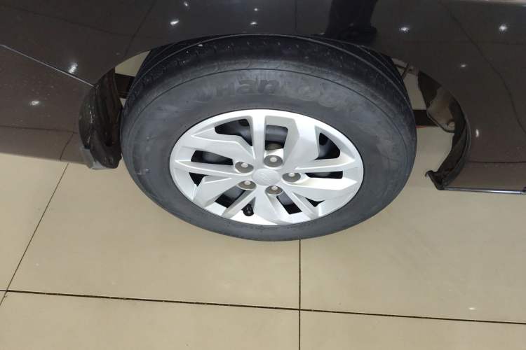 Used JAC Refine M4 2020 2.0 CTI Diesel Manual Jingrui Model China VI Standard Right Rear Wheel Hub