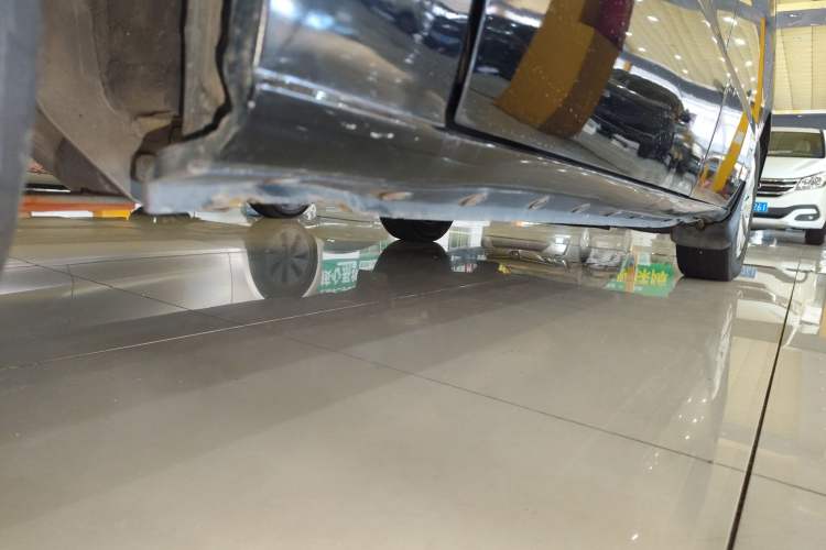 Used JAC Refine M4 2020 2.0 CTI Diesel Manual Jingrui Model China VI Standard Right Side Sill