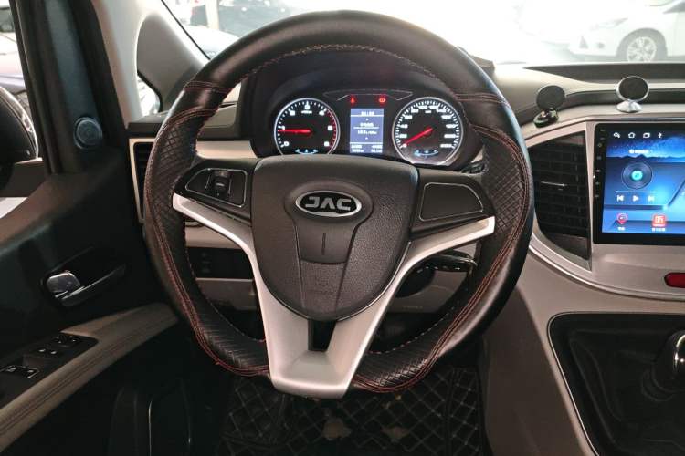 Used JAC Refine M4 2020 2.0 CTI Diesel Manual Jingrui Model China VI Standard Steering Wheel