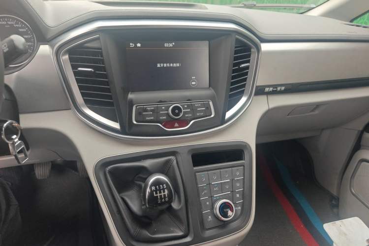 Used JAC Refine M4 2020 2.0 CTI Diesel Manual - Jingxiang Version China VI Standard Audio And AC Panel