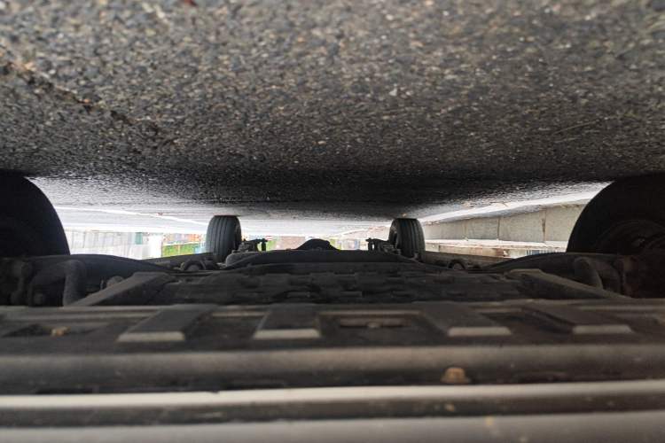 Used JAC Refine M4 2020 2.0 CTI Diesel Manual Jingrui Model China VI Standard Chassis Front