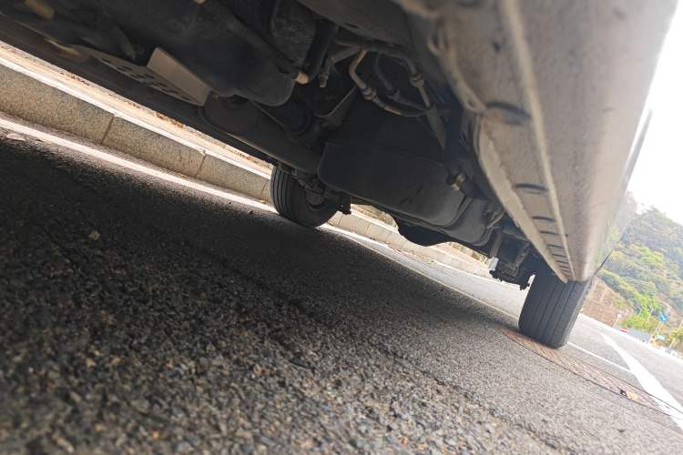Used JAC Refine M4 2020 2.0 CTI Diesel Manual Jingrui Model China VI Standard Chassis Front Left