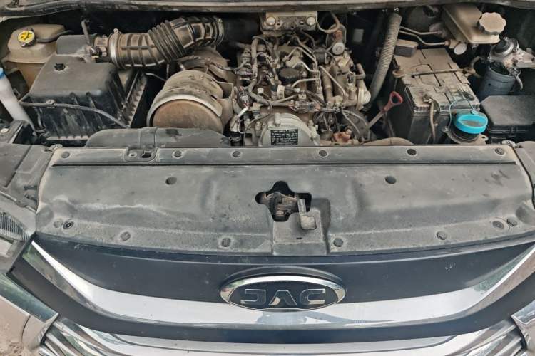 Used JAC Refine M4 2020 2.0 CTI Diesel Manual - Jingxiang Version China VI Standard Engine Bay