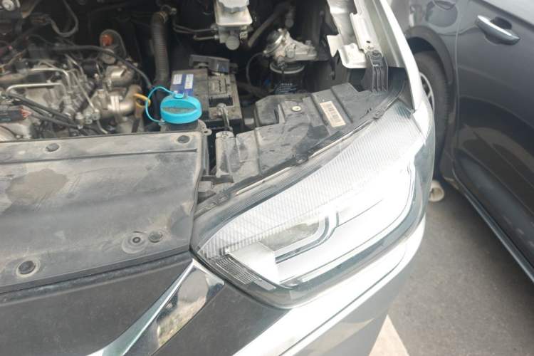 Used JAC Refine M4 2020 2.0 CTI Diesel Manual - Jingxiang Version China VI Standard Engine Bay Left