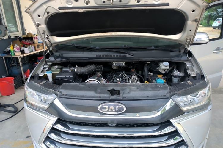 Used JAC Refine M4 2020 2.0 CTI Diesel Manual JingShang Version China VI Standard Engine Bay
