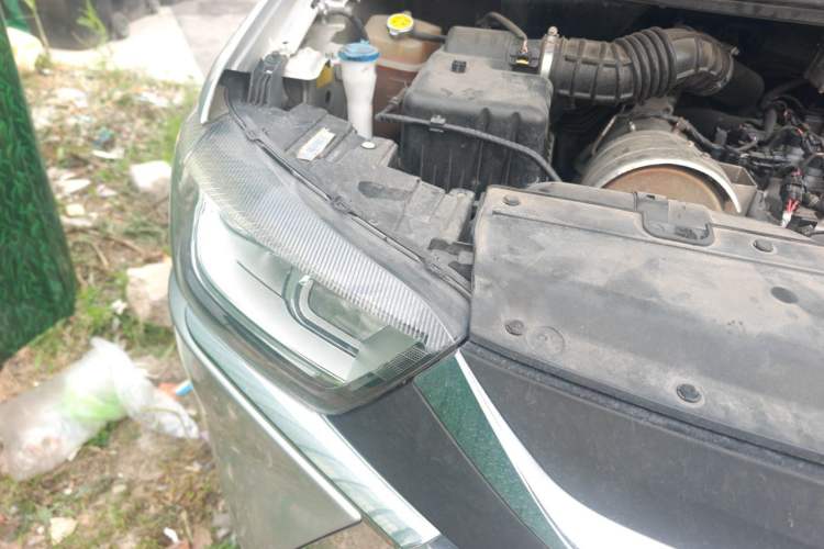 Used JAC Refine M4 2020 2.0 CTI Diesel Manual - Jingxiang Version China VI Standard Engine Bay Right