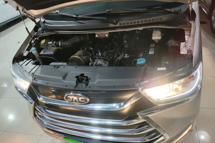 Used JAC Refine M4 2020 2.0 CTI Diesel Manual Jingrui Model China VI Standard Engine Bay