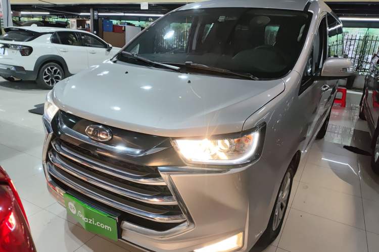 Used JAC Refine M4 2020 2.0 CTI Diesel Manual Jingrui Model China VI Standard Front