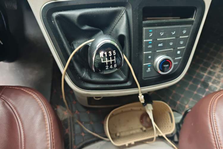 Used JAC Refine M4 2020 2.0 CTI Diesel Manual - Jingxiang Version China VI Standard Gear Lever
