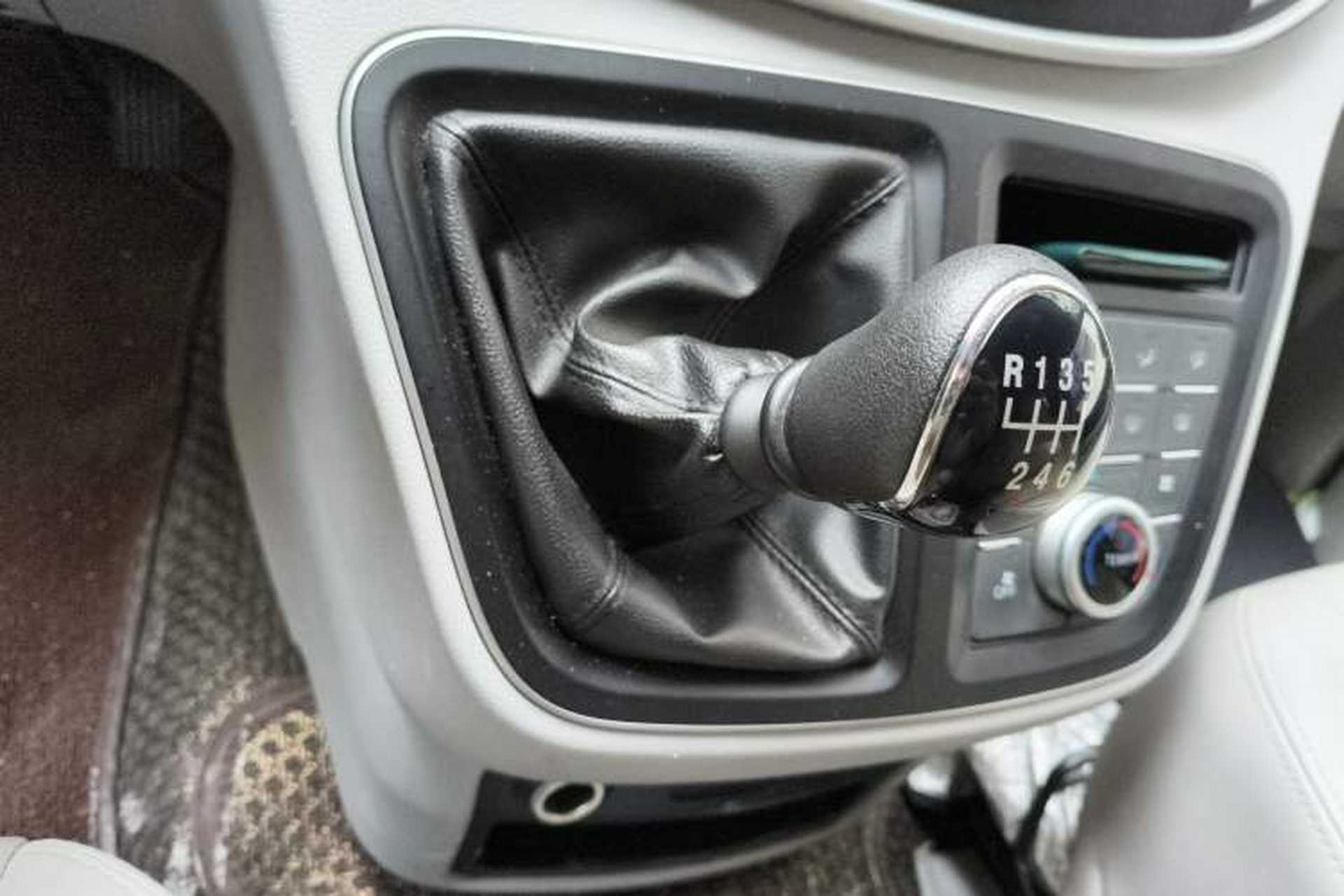 Used JAC Refine M4 2020 2.0 CTI Diesel Manual JingShang Version China VI Standard Gear Lever