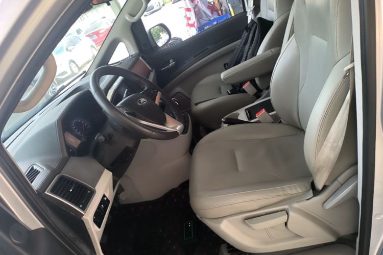 Used JAC Refine M4 2020 2.0 CTI Diesel Manual JingShang Version China VI Standard Left Front Seat