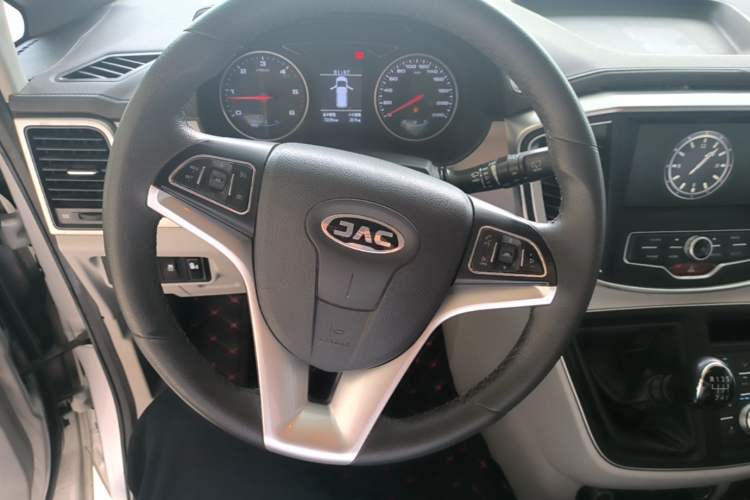 Used JAC Refine M4 2020 2.0 CTI Diesel Manual JingShang Version China VI Standard Steering Wheel