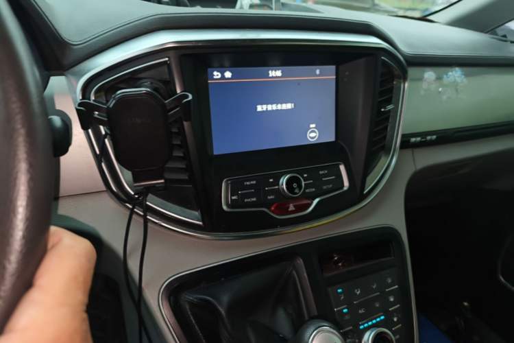 Used JAC Refine M4 2020 2.0 CTI Diesel Manual Jingrui Model China VI Standard Audio And AC Panel
