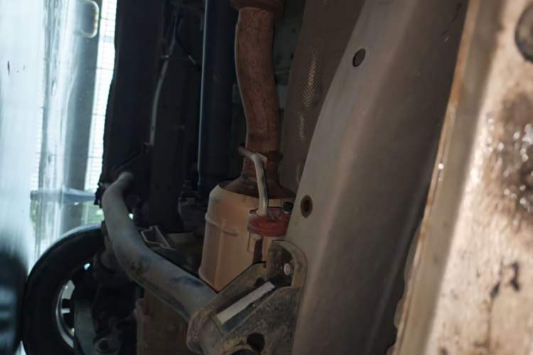 Used JAC Refine M4 2020 2.0 CTI Diesel Manual Jingrui Model China VI Standard Chassis Front Right