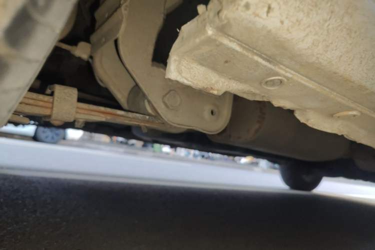 Used JAC Refine M4 2020 2.0 CTI Diesel Manual JingShang Version China VI Standard Chassis Rear Right