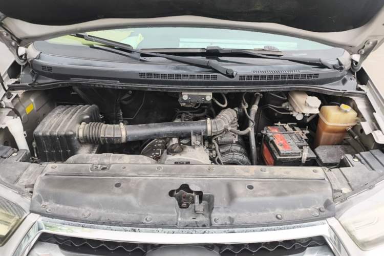 Used JAC Refine M4 2020 2.0 CTI Diesel Manual Jingrui Model China VI Standard Engine Bay