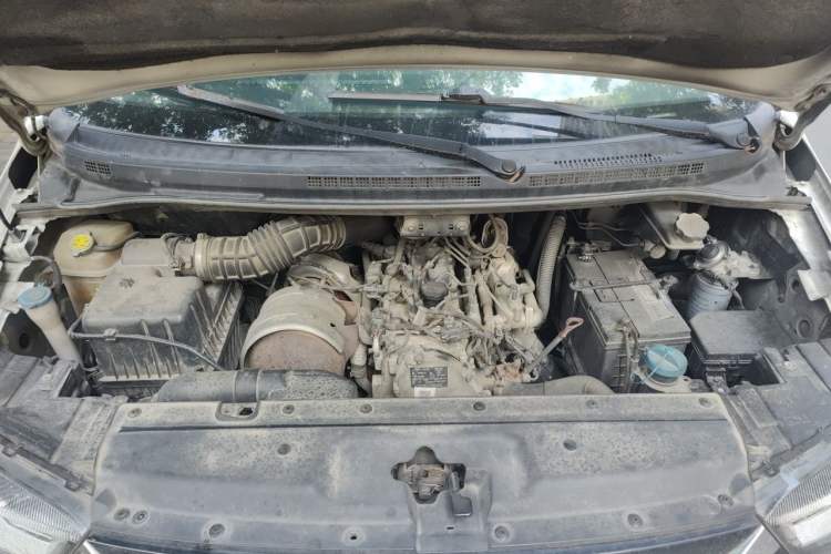 Used JAC Refine M4 2020 2.0 CTI Diesel Manual JingShang Version China VI Standard Engine Bay