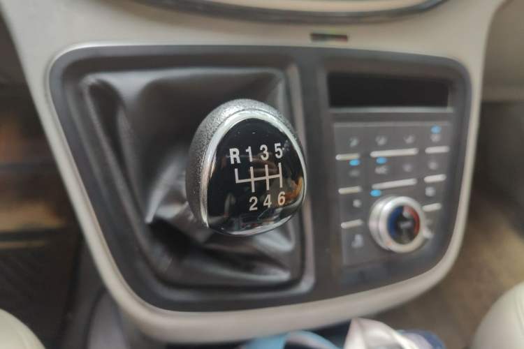 Used JAC Refine M4 2020 2.0 CTI Diesel Manual JingShang Version China VI Standard Gear Lever