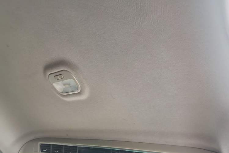Used JAC Refine M4 2020 2.0 CTI Diesel Manual Jingrui Model China VI Standard Headliner