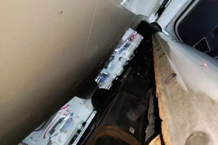 Used JAC Refine M4 2020 2.0 CTI Diesel Manual Jingrui Model China VI Standard Left Side Sill