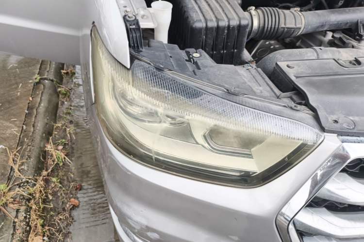 Used JAC Refine M4 2020 2.0 CTI Diesel Manual Jingrui Model China VI Standard Right Front Headlight