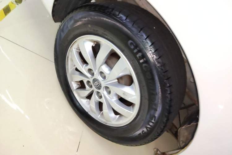 Used JAC Refine M4 2020 2.0 CTI Diesel Manual Jingrui Model China VI Standard Right Rear Wheel Hub