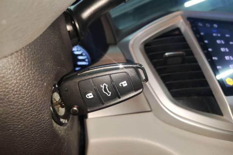Used JAC Refine M4 2020 2.0 CTI Diesel Manual Jingrui Model China VI Standard Vehicle Key