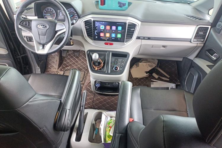 Used JAC Refine M4 2021 2.0L Manual Commercial Edition Center Console
