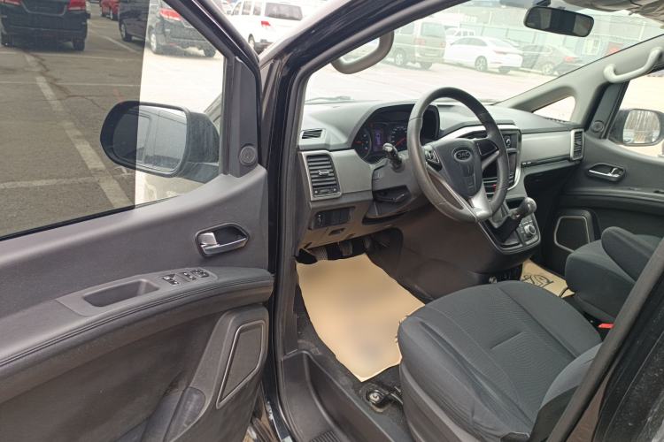 Used JAC Refine M4 2021 2.0L Manual Comfort Edition Driver Seat
