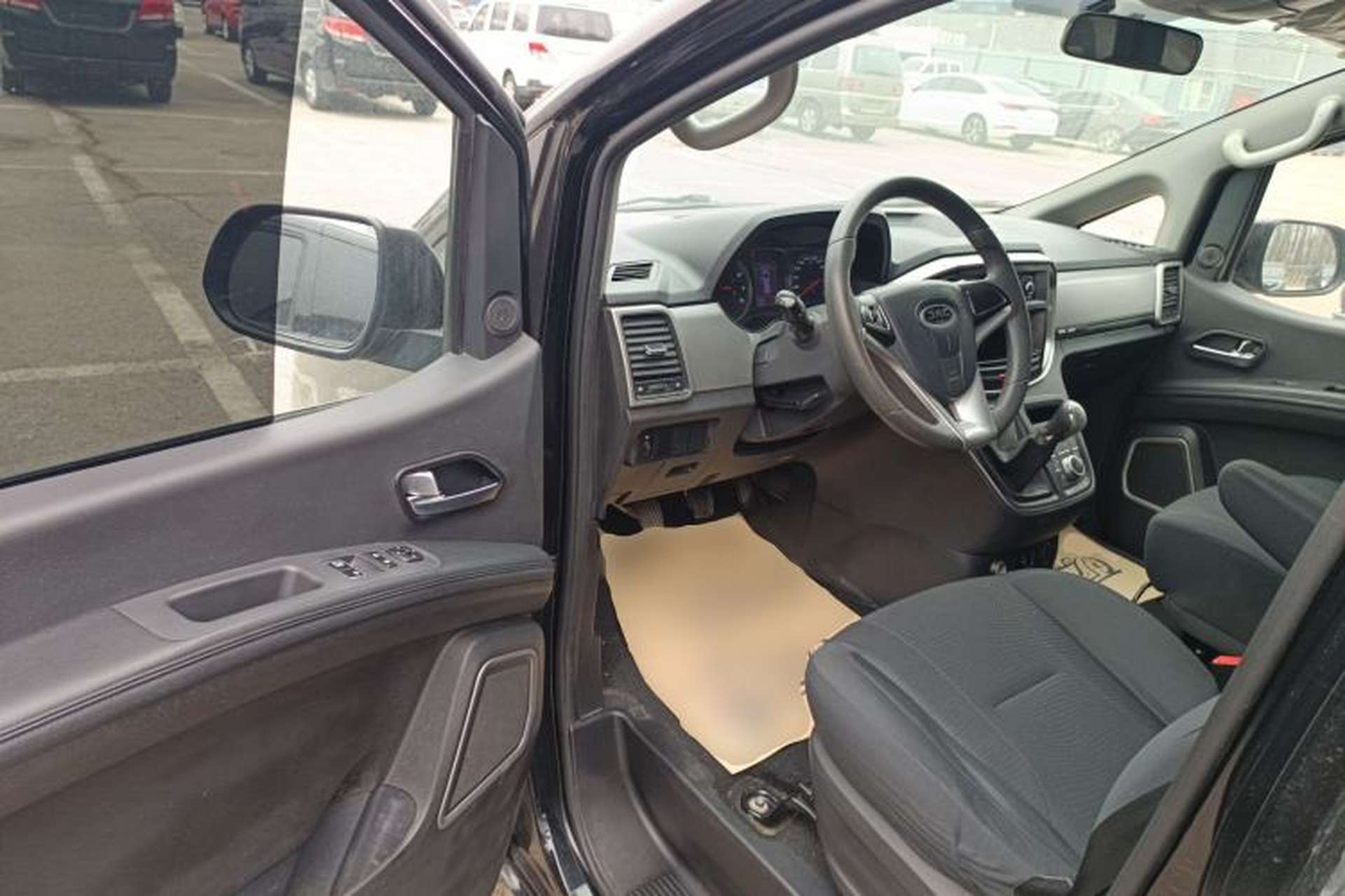 Used JAC Refine M4 2021 2.0L Manual Comfort Edition Driver Seat
